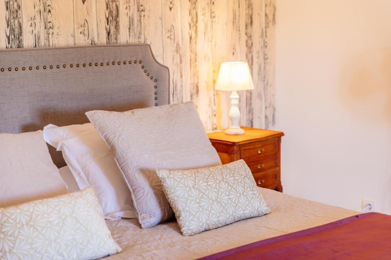 Montismaurelli Bed & Breakfast Montmoreau Екстериор снимка